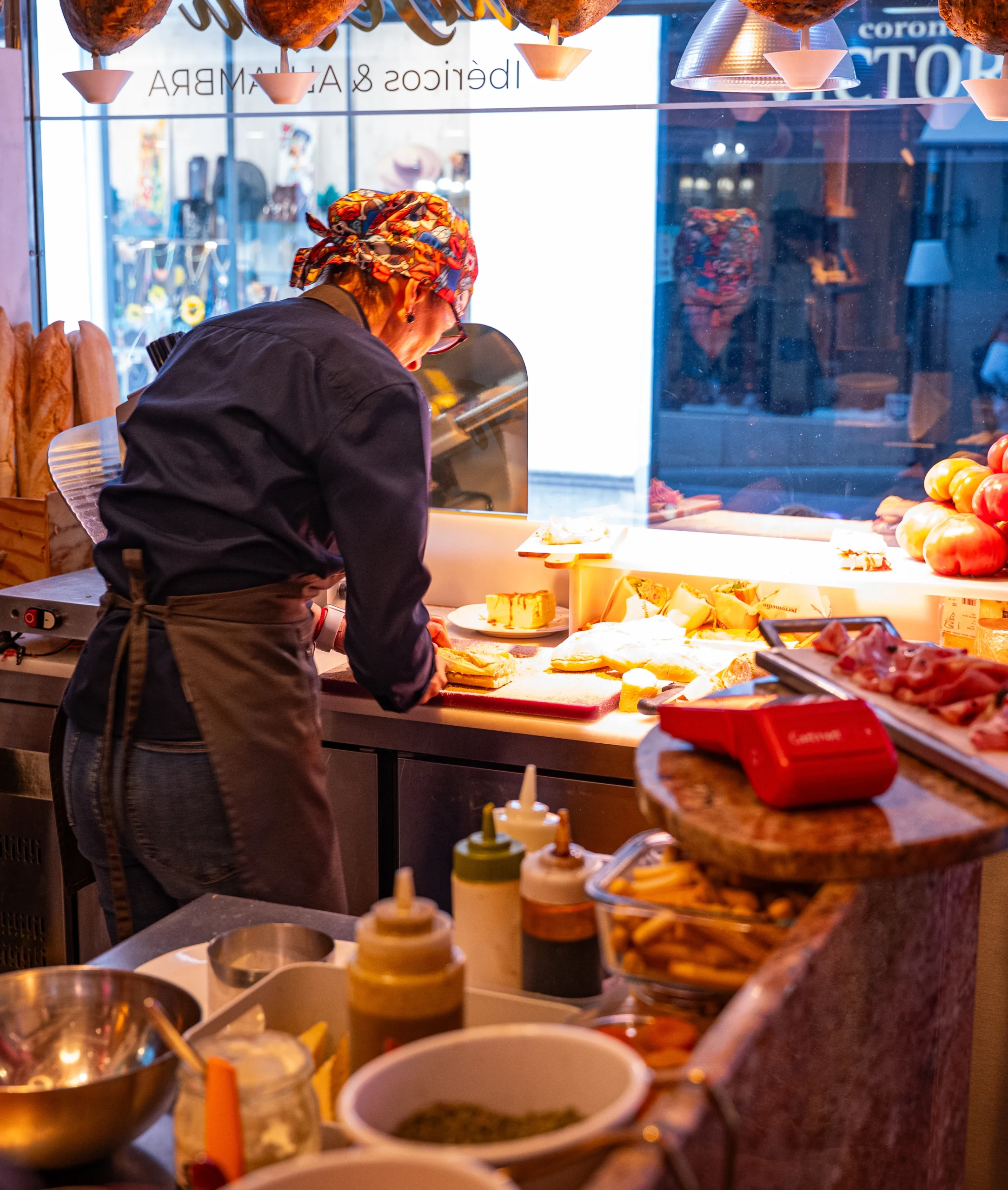 Cocina_taberna_perromedio