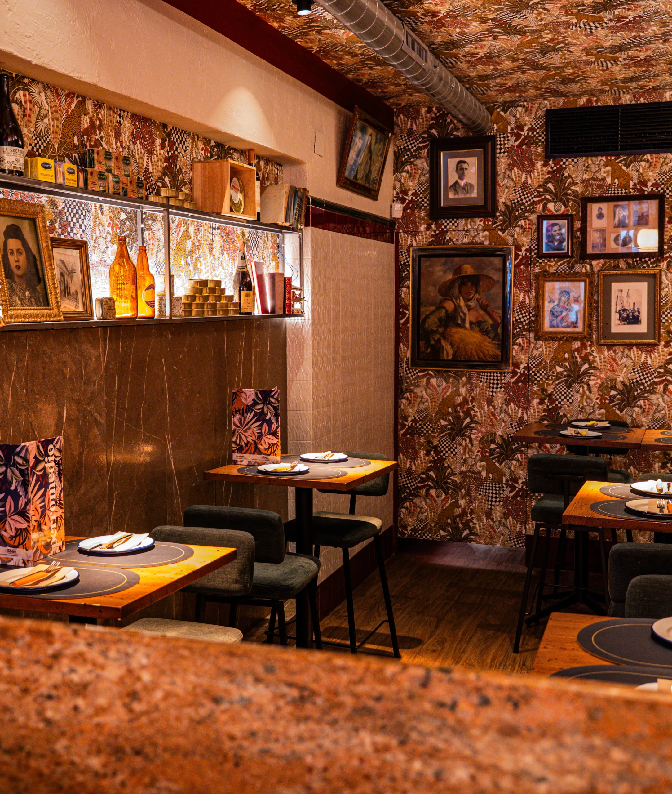 Comedor_taberna_perromedio